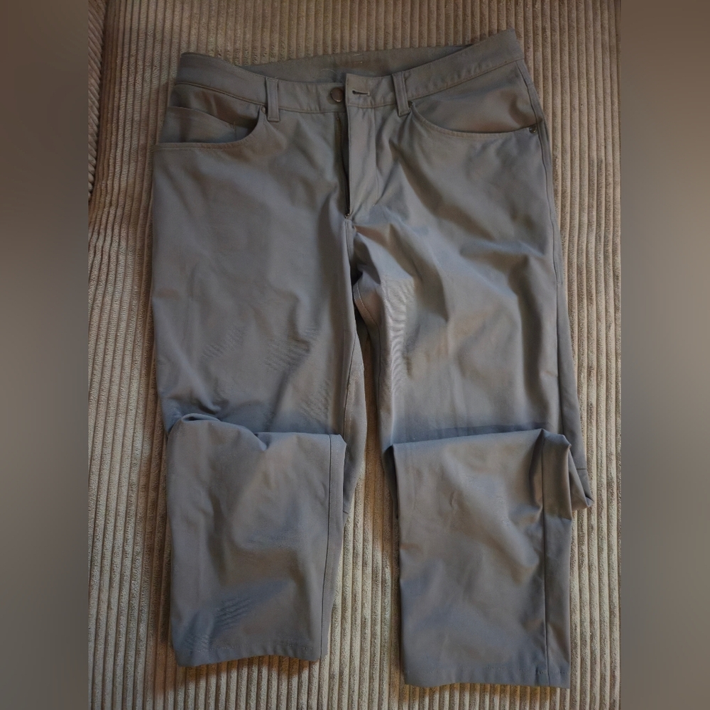 lululemon athletica Men's Light Gray Performance Chinos